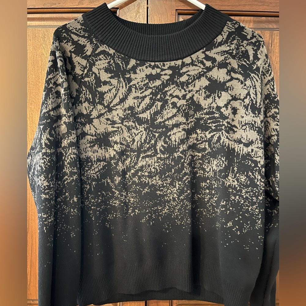 Athleta sweater